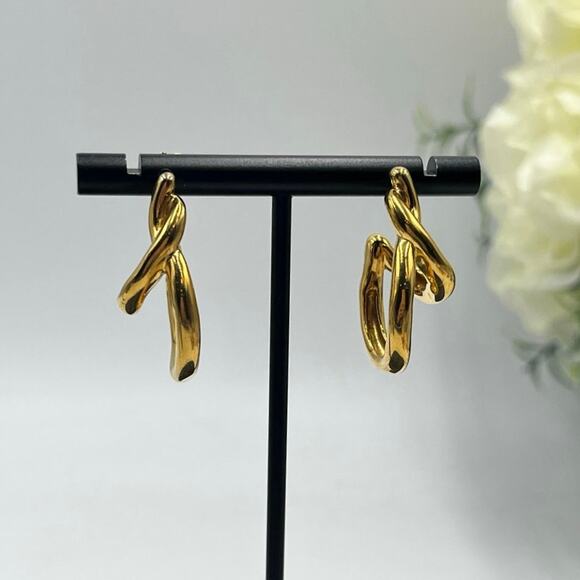 Missoma 18k Recycled Gold Plated Double Molten Abstract Sculptural Twist Earring - Picture 11 of 11